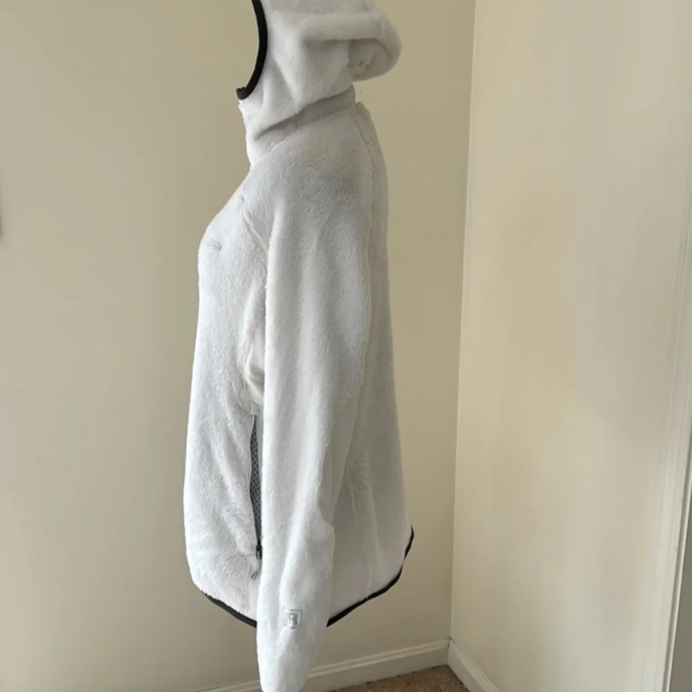 Patagonia XL Retro pile off white fleece hoodie . - Picture 2 of 2